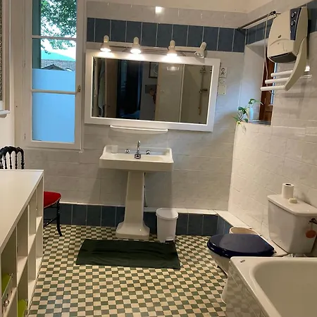 D Hôtes Chez Béatrice *